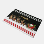 Frohe Weihnachten Weihnachten und Schlitten mit Re Fußmatte (Schrägansicht)