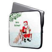 Frohe Weihnachten! Weihnachtsmann mit Katze und Hu Laptopschutzhülle (Vorderseite Links)