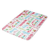 Frohe Weihnachten Whimsical Modern Jolly Typografi Badematte (Schrägansicht)