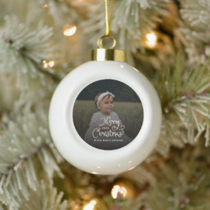 Frohe Weihnachten Whimsical Schrift Baby-Foto Keramik Kugel-Ornament