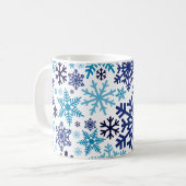 Frohe Weihnachten Winterschneeflockenmuster Kaffeetasse (Vorderseite Links)