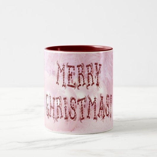 Frohe Weihnachts Bauble and Stars Schriftart Zweifarbige Tasse (Mittel)