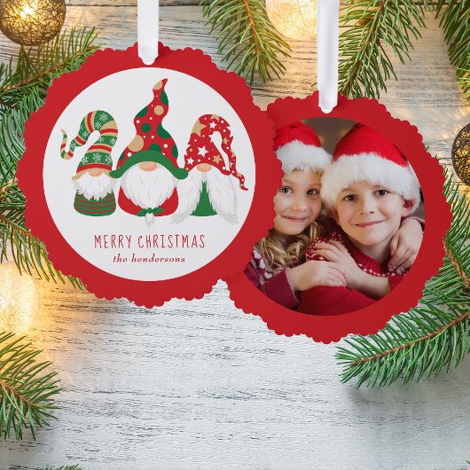 Frohe Weihnachts Gnomes Foto Red Ornament Karte