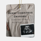 Frohe Weihnachts-Oma Ultrasound Ankündigung Keramikornament (Links)
