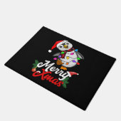 Frohe Weihnachts-Penguin Fußmatte (Schrägansicht)