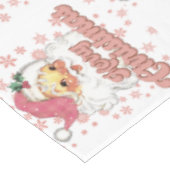 Frohe Weihnachts Retro Typografie Santa Pink Hat Tischdecke (Schrägansicht)