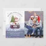 Frohe Weihnachts-Schneeglobe Niedlich Snowman Foto<br><div class="desc">Diese moderne Weihnachtskarte bietet eine Aquarellschneekugel mit einem niedlichen Schneemann mit dem Text "Frohe Weihnachten". Personalisiert mit eigenem Text und beliebtem Foto,  das mit dem blauen Glitzer #christmas #christmascards #personalisiert #personalized cards #holidaycards #snowman #winter #festive #festive</div>