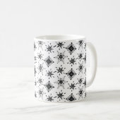 Frohe Weihnachts-Script Black Snowflakes Kaffeetasse (VorderseiteRechts)