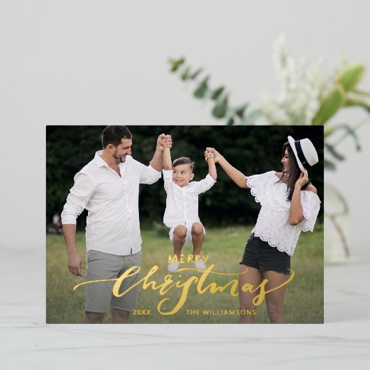 Frohe Weihnachts Script Calligraphy 2 Fotos Gold Folieneinladung (Stehend vorne)