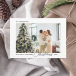 Frohe Weihnachts-Script-Foto-Weihnachtskarte Feiertagskarte<br><div class="desc">Minimalistische Weihnachtskarte bietet Weihnachten in schicker Schrift und Foto.</div>