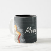 Frohe Weihnachts-Tasse Zweifarbige Tasse (Vorderseite Links)