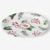 Frohe Weihnachtsbälle Holly Berries Pine Monogram Pappteller (Schrägansicht)