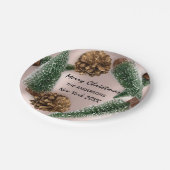 Frohe Weihnachtsbaum Grüne Weiße Schneedecke Rose Pappteller (Schrägansicht)