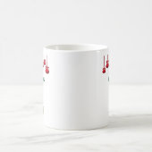Frohe Weihnachtsbaum präsentiert Feiertag Kaffeetasse (Mittel)