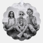 Frohe Weihnachtsbäume bunt Retro-Foto Ornament Karte (Rückseite)