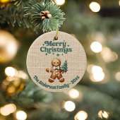 Frohe Weihnachtsbeige Burlap Lebkuchen Mann Keramik Ornament