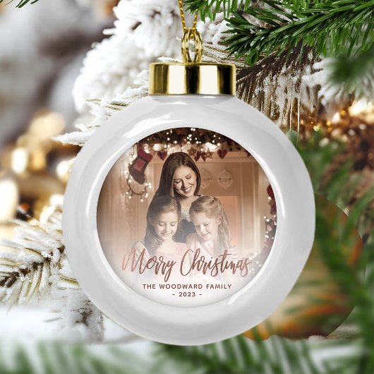 Frohe Weihnachtsfamilie Foto Rose Gold Script Keramik Kugel-Ornament