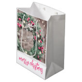 Frohe Weihnachtsfeier Mittlere Geschenktüte (Vorderseite Schrägansicht)