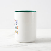 Frohe Weihnachtsfeiertage Zweifarbige Tasse (Mittel)