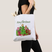 Frohe Weihnachtsgeschenke rund um den Baum Tasche (Von Nahem)