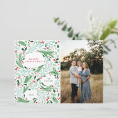 Frohe Weihnachtsgrün- und Beerenhausdesign Feiertagskarte (Stehend Vorderseite)