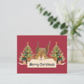 Frohe Weihnachtshörnchen Zwei Weihnachtsbaumen Feiertagspostkarte (Stehend Vorderseite)