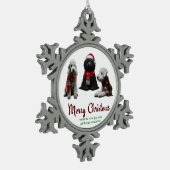 Frohe Weihnachtshunde Schneeflocken Zinn-Ornament (Links)