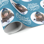 Frohe Weihnachtskalligrafie Round Foto Blue Geschenkpapier (Rolleneckpunkt)