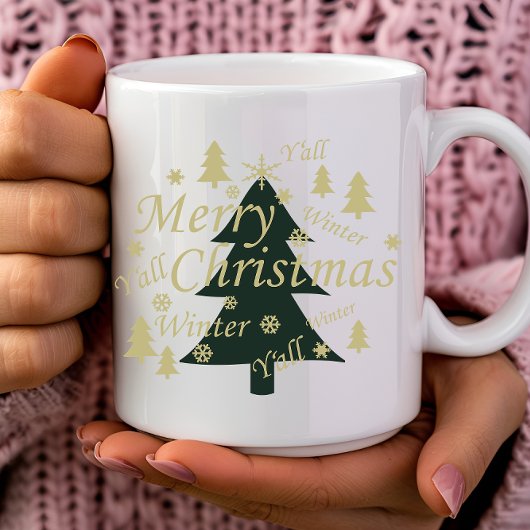 Frohe Weihnachtskiefer dekoriert Tasse