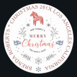 Frohe Weihnachtsschmuck niedliche Tiere & Typograf Runder Aufkleber<br><div class="desc">Weihnachtsschmuck mit fröhlicher Weihnachtstypografie,  niedlichen Vögeln,  einem Pferd und Blattwerk. Optional anpassbarer Text.</div>