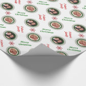 Frohe Weihnachtsschneeflocke personalisiertes Foto Geschenkpapier (Ecke)