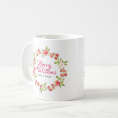 Frohe Weihnachtstypografie & Red Berries Wreath Kaffeetasse (Vorderseite Links)