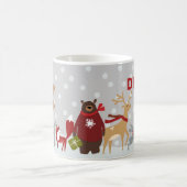 Frohe Weihnachtswildbewohner Schnee Personalisiert Kaffeetasse (Mittel)