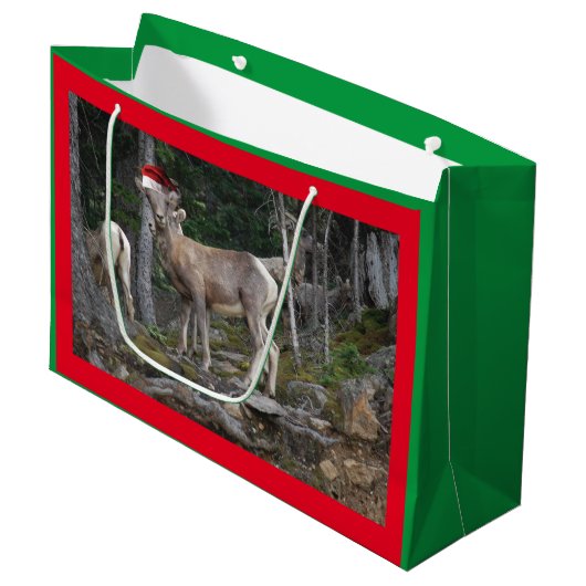 Frohe Weihnachtsziegen Große Geschenktüte (Vorderseite Schrägansicht)