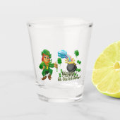 Frohen St. Patrick's Day Leprechaun Regenbogen  Schnapsglas (Vorderseite)