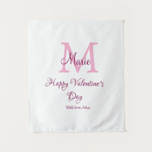 Frohen Valentinstag Monogramm rosa Name Liebe Mädc Wandteppich