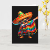 Froher Cinco de Mayo dabbing Junge Mann mexikanisc Karte (Gelbe Blume)