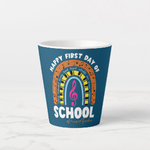 Froher erster Schultag Musiklehrer Schüler Milchtasse