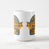 Frohes Camping und Liebe Wandern Kaffeetasse (Mittel)