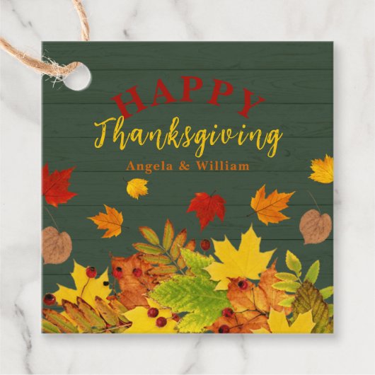 Frohes Erntedankfest farbenfrohe Blätter auf Holz Geschenkanhänger (Vorderseite)