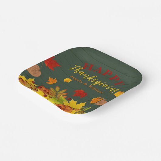 Frohes Erntedankfest farbenfrohe Blätter auf Holz Pappteller (Gewinkelt)