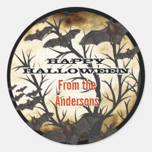Frohes Halloween Fledermäuse und verbranntes Baum Runder Aufkleber
