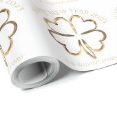 Frohes neues Jahr 2023 oder Ihr Text Vierblättrige Geschenkpapier (Rolleneckpunkt)