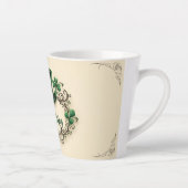 Frohes St. Patrick’s Day Shamrock-Design Milchtasse (Rechts)