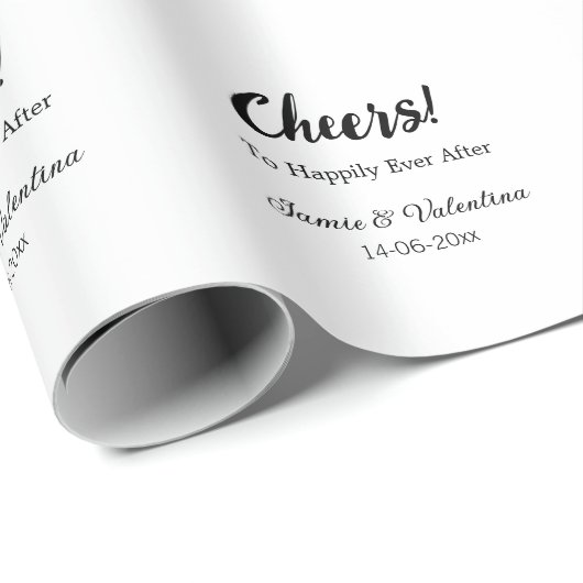 Fröhlich nach dem Hinzufügen von Paarnamendatum Geschenkpapier (Rolleneckpunkt)