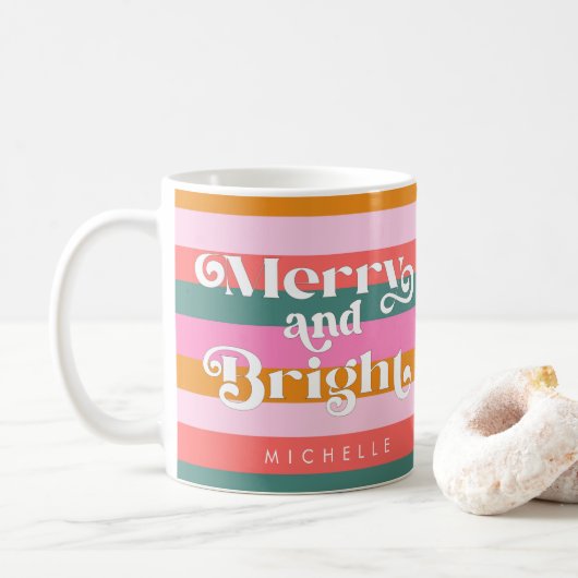 Fröhlich und hell Moderne Stripe Weihnachten Custo Kaffeetasse (Mit Donut)
