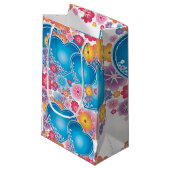 Fröhliche Blaue Herz-Feier Kleine Geschenktüte (Vorderseite Schrägansicht)