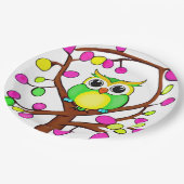 Fröhliche Eule in einem mehrfarbigen Baum Pappteller (Schrägansicht)
