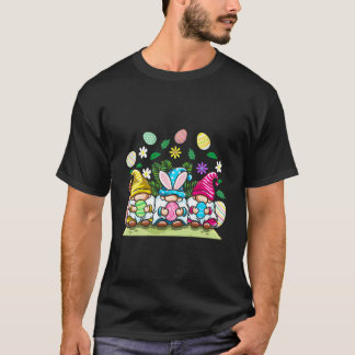 Fröhliche Ostergnome auf Eiersuche T-Shirt
