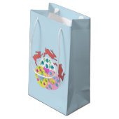 Fröhliche Osterhasen editierbare Ostern Kleine Geschenktüte (Rückseite Schrägansicht)